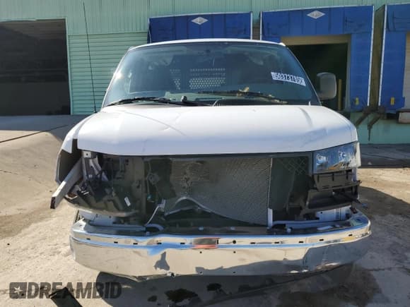 ✅ 2024 Chevrolet Express Cargo • VIN: 1GCWGAFP8R1271654 • Lot: 50373785. Listed on Copart with 3,947 mi. Free auction sales archive from the USA and detailed vehicle history report at DreamBid. Image 5.