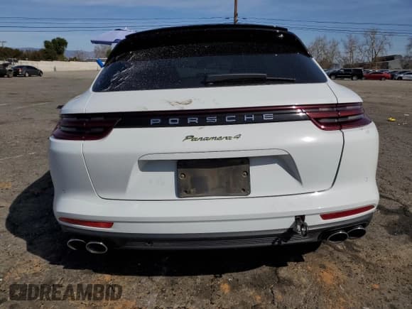 ✅ 2018 Porsche Panamera • VIN: WP0CE2A70JL148560 • Lot: 44025645. Listed on Copart with 96,018 mi. Free auction sales archive from the USA and detailed vehicle history report at DreamBid. Image 6.