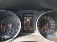 ✅ 2010 Volkswagen Golf • VIN: WVWBA7AJ3AW225128 • Lot: 62100454. Wystawiony na Copart z przebiegiem 97 564 mil. Bezpłatny archiwum sprzedaży aukcyjnych z USA i szczegółowy raport historii pojazdu na DreamBid. Zdjęcie 9.