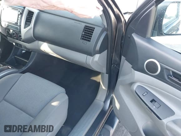 ✅ 2015 Toyota Tacoma • VIN: 3TMLU4EN5FM175671 • Лот: 41431744. Опубликован ранее на IAAI с пробегом 109 189 миль. Бесплатный доступ к архиву аукционных продаж из США и подробный отчёт об истории автомобиля на DreamBid. Изображение 5.