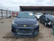 ✅ 2022 Chevrolet Trax LS • VIN: KL7CJNSMXNB503258 • Lot: 42073263. Wystawiony na IAAI z przebiegiem 89 406 mil. Bezpłatny archiwum sprzedaży aukcyjnych z USA i szczegółowy raport historii pojazdu na DreamBid. Zdjęcie 13.