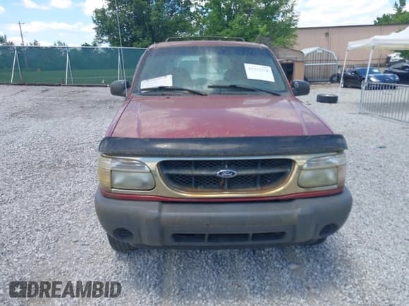 ✅ 2000 Ford Explorer XLS • VIN: 1FMZU72X2YUB64879 • Лот: 42333278. Опубликован ранее на IAAI с пробегом 169 693 миль. Бесплатный доступ к архиву аукционных продаж из США и подробный отчёт об истории автомобиля на DreamBid. Изображение 6.