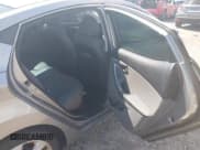 ✅ 2012 Hyundai Elantra Limited • VIN: KMHDH4AE3CU274393 • Лот: 43548864. Опубликован ранее на IAAI с пробегом 186 282 миль. Бесплатный доступ к архиву аукционных продаж из США и подробный отчёт об истории автомобиля на DreamBid. Изображение 8.