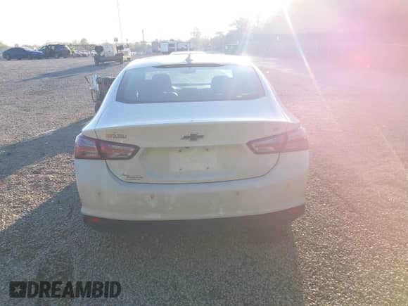 ✅ 2019 Chevrolet Malibu LT • VIN: 1G1ZD5STXKF199955 • Lot: 43335146. Wystawiony na IAAI z przebiegiem 126 678 mil. Bezpłatny archiwum sprzedaży aukcyjnych z USA i szczegółowy raport historii pojazdu na DreamBid. Zdjęcie 16.