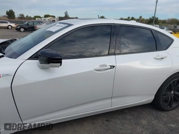 ✅ 2022 Acura TLX w/A-Spec Package • VIN: 19UUB6F51NA002019 • Лот: 43606938. Опубликован ранее на IAAI с пробегом 51 822 миль. Бесплатный доступ к архиву аукционных продаж из США и подробный отчёт об истории автомобиля на DreamBid. Изображение 14.