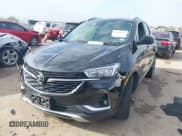 ✅ 2022 Buick Encore GX Select • VIN: KL4MMDS26NB104123 • Лот: 41108852. Опубликован ранее на IAAI с пробегом 27 197 миль. Бесплатный доступ к архиву аукционных продаж из США и подробный отчёт об истории автомобиля на DreamBid. Изображение 2.