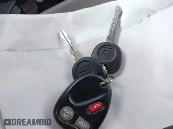 ✅ 2002 Chevrolet Suburban LS • VIN: 3GNGK26G82G306927 • Лот: 42027513. Опубликован ранее на IAAI с пробегом 124 016 миль. Бесплатный доступ к архиву аукционных продаж из США и подробный отчёт об истории автомобиля на DreamBid. Изображение 11.