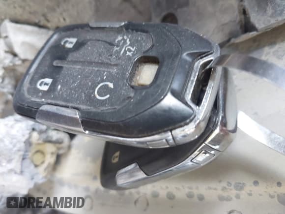 ✅ 2019 Chevrolet Silverado 1500 LT • VIN: 3GCUYDED7KG131387 • Lot: 43347668. Wystawiony na IAAI z przebiegiem Nie podano. Bezpłatny archiwum sprzedaży aukcyjnych z USA i szczegółowy raport historii pojazdu na DreamBid. Zdjęcie 11.