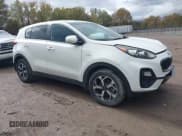 ✅ 2020 Kia Sportage LX • VIN: KNDPMCAC9L7814902 • Lot: 43580162. Wystawiony na IAAI z przebiegiem 106 153 mil. Bezpłatny archiwum sprzedaży aukcyjnych z USA i szczegółowy raport historii pojazdu na DreamBid. Zdjęcie 1.