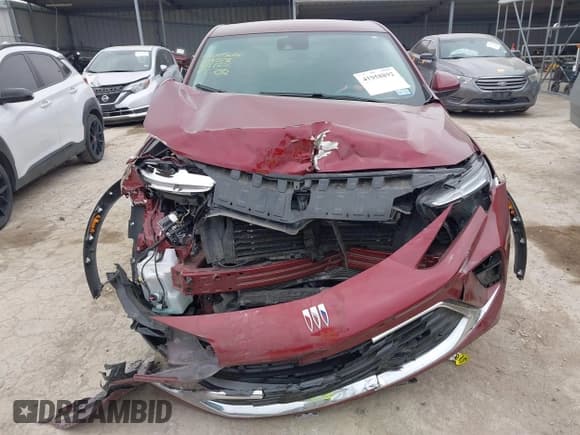 ✅ 2024 Buick Encore GX Preferred • VIN: KL4AMBSL5RB209578 • Lot: 41958892. Wystawiony na IAAI z przebiegiem 11 893 mil. Bezpłatny archiwum sprzedaży aukcyjnych z USA i szczegółowy raport historii pojazdu na DreamBid. Zdjęcie 11.