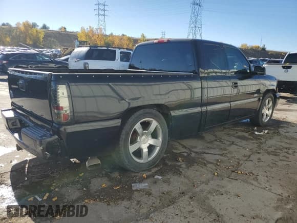 ✅ 2003 Chevrolet Silverado SS • VIN: 2GCEK19N531270435 • Лот: 76632764. Опубликован ранее на Copart с пробегом 200 234 миль. Бесплатный доступ к архиву аукционных продаж из США и подробный отчёт об истории автомобиля на DreamBid. Изображение 3.