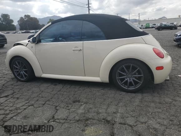 ✅ 2003 Volkswagen Beetle GLS • VIN: 3VWCD21Y53M330250 • Lot: 84288335. Listed on Copart with 64,282 mi. Free auction sales archive from the USA and detailed vehicle history report at DreamBid. Image 2.
