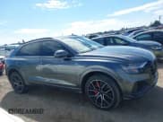 ✅ 2021 Audi Q8 Premium Plus • VIN: WA1EVAF19MD037876 • Lot: 43251193. Wystawiony na IAAI z przebiegiem 38 468 mil. Bezpłatny archiwum sprzedaży aukcyjnych z USA i szczegółowy raport historii pojazdu na DreamBid. Zdjęcie 13.