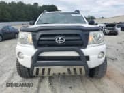 ✅ 2011 Toyota Tacoma PreRunner • VIN: 3TMJU4GN5BM110818 • Lot: 81706355. Listed on Copart with 217,883 mi. Free auction sales archive from the USA and detailed vehicle history report at DreamBid. Image 5.