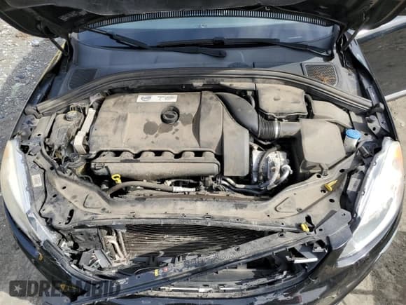 ✅ 2016 Volvo XC60 T6 • VIN: YV4902RK5G2834526 • Lot: 45637905. Listed on Copart with 79,541 mi. Free auction sales archive from the USA and detailed vehicle history report at DreamBid. Image 12.