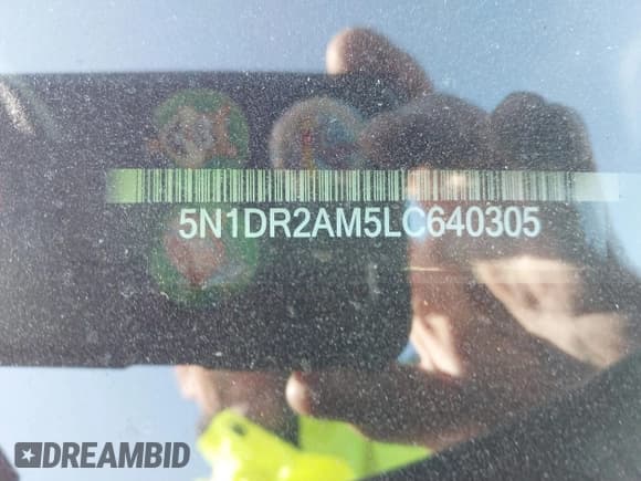 ✅ 2020 Nissan Pathfinder S • VIN: 5N1DR2AM5LC640305 • Lot: 41771041. Wystawiony na IAAI z przebiegiem 26 227 mil. Bezpłatny archiwum sprzedaży aukcyjnych z USA i szczegółowy raport historii pojazdu na DreamBid. Zdjęcie 9.