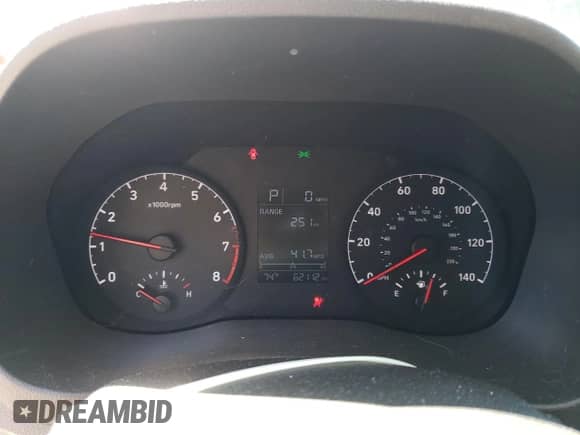 2019 Hyundai Accent SE z VIN 3KPC24A36KE067817, wystawiony jako Copart lot #60527184 z przebiegiem 62 112 mil mil oraz Nie do naprawy • Non repairable. Historia ofert i sprzedaży dostępna na DreamBid. Obrazek 18.