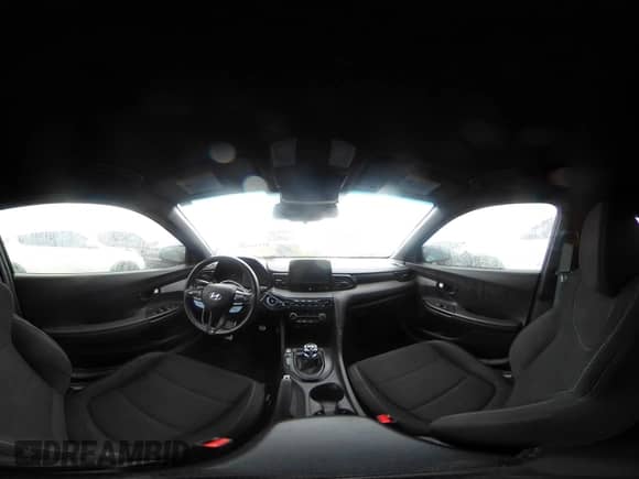 2020 Hyundai Veloster z VIN KMHT36AH5LU007983, wystawiony jako IAAI lot #41516421 z przebiegiem 85 042 mil mil oraz . Historia ofert i sprzedaży dostępna na DreamBid. Obrazek 18.