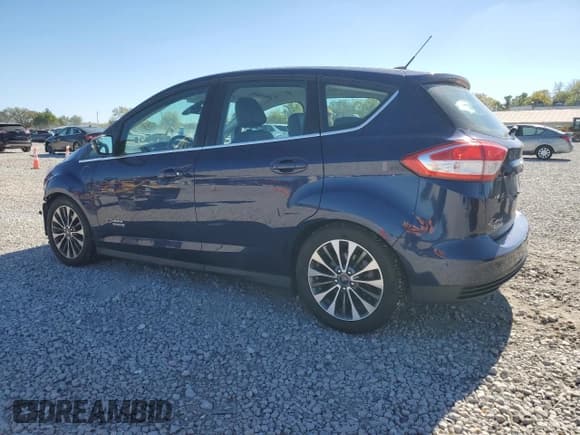 ✅ 2017 Ford C-Max Titanium • VIN: 1FADP5FU2HL106888 • Лот: 86999055. Опубликован ранее на Copart с пробегом 67 723 миль. Бесплатный доступ к архиву аукционных продаж из США и подробный отчёт об истории автомобиля на DreamBid. Изображение 2.