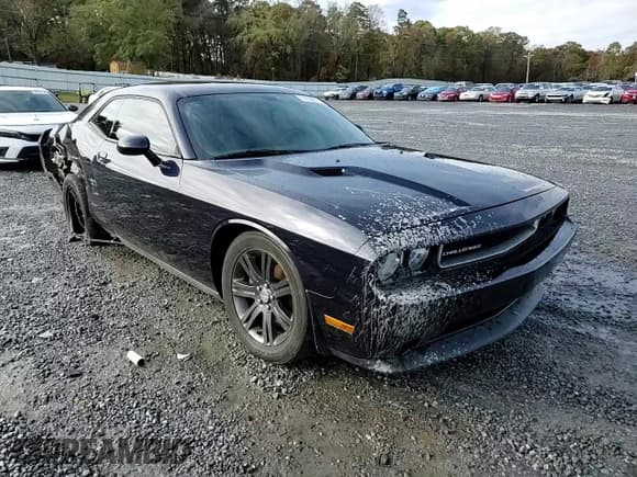 ✅ 2012 Dodge Challenger SXT • VIN: 2C3CDYAG5CH144594 • Lot: 79336674. Wystawiony na Copart z przebiegiem 107 030 mil. Bezpłatny archiwum sprzedaży aukcyjnych z USA i szczegółowy raport historii pojazdu na DreamBid. Zdjęcie 11.