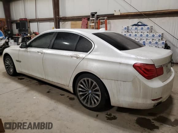 ✅ 2010 BMW 7 Series 750i xDrive • VIN: WBAKC6C57ACL67811 • Lot: 93270825. Listed on Copart with 183,890 mi. Free auction sales archive from the USA and detailed vehicle history report at DreamBid. Image 2.