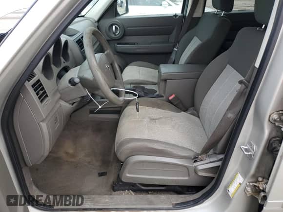 2008 Dodge Nitro SXT с VIN 1D8GT28K18W273997, выставлен на аукционе Copart как лот 82488214 с пробегом 185 077 миль миль и Списание • Salvage title. История ставок и продаж доступна на DreamBid. Изображение 7.