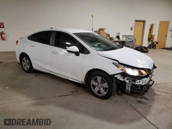 2018 Chevrolet Cruze LS с VIN 1G1BC5SM4J7205240, выставлен на аукционе Copart как лот 69379362 с пробегом 35 561 миль миль и . История ставок и продаж доступна на DreamBid. Изображение 4.