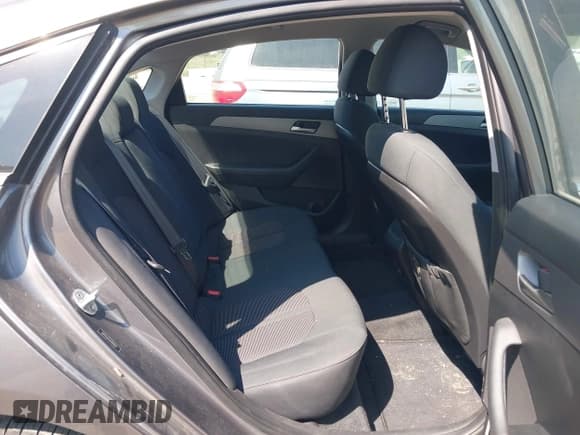 ✅ 2019 Hyundai Sonata SE • VIN: 5NPE24AF6KH820292 • Лот: 43090745. Опубликован ранее на IAAI с пробегом 63 448 миль. Бесплатный доступ к архиву аукционных продаж из США и подробный отчёт об истории автомобиля на DreamBid. Изображение 8.