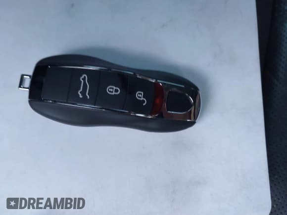 ✅ 2015 Porsche Macan Turbo • VIN: WP1AF2A59FLB91142 • Lot: 43848033. Wystawiony na IAAI z przebiegiem 89 604 mil. Bezpłatny archiwum sprzedaży aukcyjnych z USA i szczegółowy raport historii pojazdu na DreamBid. Zdjęcie 11.