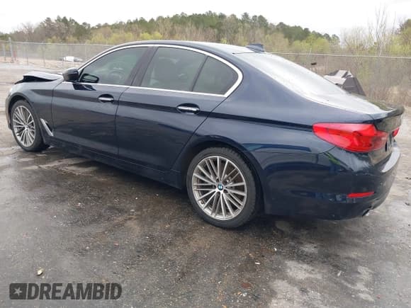 ✅ 2018 BMW 5 Series 530i • VIN: WBAJA5C55JWA39526 • Lot: 41780637. Listed on IAAI with 121,693 mi. Free auction sales archive from the USA and detailed vehicle history report at DreamBid. Image 3.