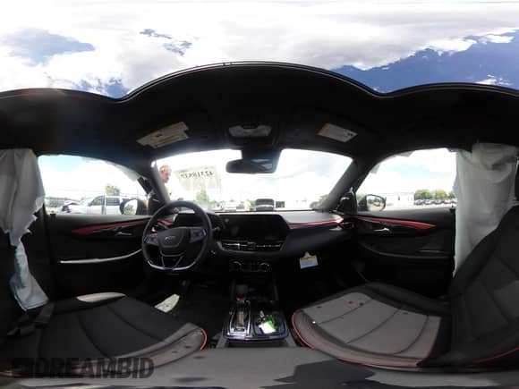 2025 Chevrolet TrailBlazer RS с VIN KL79MUSL2SB181228, выставлен на аукционе IAAI как лот 42318537 с пробегом 227 миль миль и . История ставок и продаж доступна на DreamBid. Изображение 22.