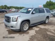 ✅ 2019 GMC Yukon XL SLT • VIN: 1GKS2GKC2KR356407 • Lot: 43265030. Wystawiony na IAAI z przebiegiem 147 689 mil. Bezpłatny archiwum sprzedaży aukcyjnych z USA i szczegółowy raport historii pojazdu na DreamBid. Zdjęcie 17.