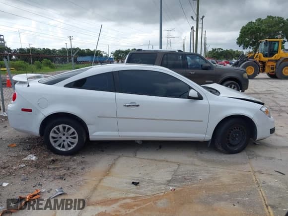 ✅ 2010 Chevrolet Cobalt 1LT • VIN: 1G1AD1F51A7179460 • Лот: 42561110. Опубликован ранее на IAAI с пробегом 135 163 миль. Бесплатный доступ к архиву аукционных продаж из США и подробный отчёт об истории автомобиля на DreamBid. Изображение 13.