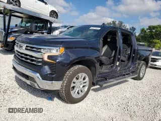2022 Chevrolet Silverado 1500 LTZ with VIN 1GCUDGEL0NZ520011, listed as a Copart auction lot 42211985 with 39,857 mi miles and Salvage title. Bid and sale history available at DreamBid. Image 1.