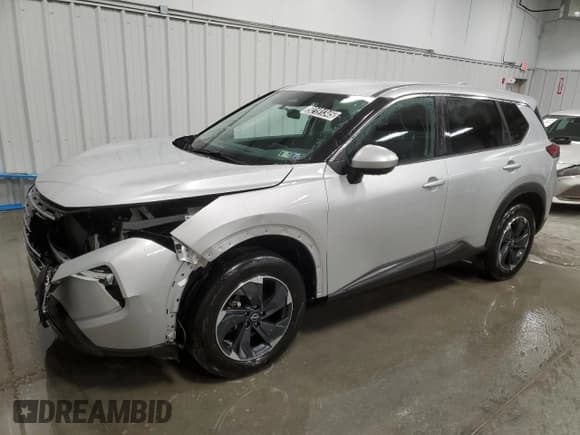 ✅ 2025 Nissan Rogue SV • VIN: 5N1BT3BBXSC801158 • Lot: 92191345. Listed on Copart with 20,740 mi. Free auction sales archive from the USA and detailed vehicle history report at DreamBid. Image 1.