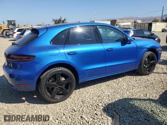 ✅ 2016 Porsche Macan S • VIN: WP1AB2A59GLB44268 • Лот: 71700415. Опубликован ранее на Copart с пробегом 68 603 миль. Бесплатный доступ к архиву аукционных продаж из США и подробный отчёт об истории автомобиля на DreamBid. Изображение 3.