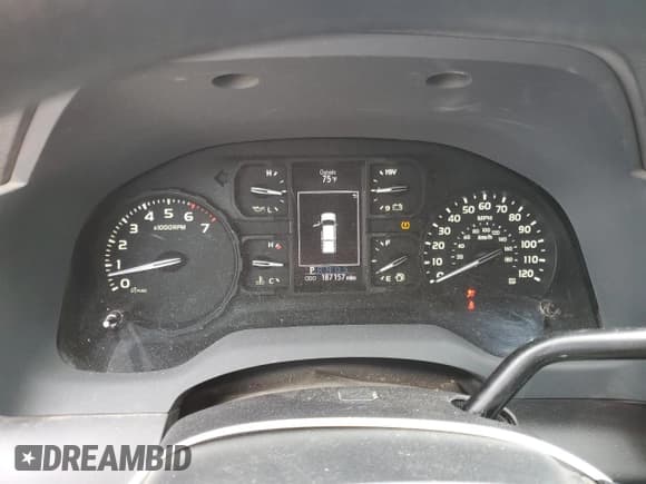 ✅ 2018 Toyota Tundra SR • VIN: 5TFUM5F10JX079102 • Lot: 56031595. Wystawiony na Copart z przebiegiem 187 157 mil. Bezpłatny archiwum sprzedaży aukcyjnych z USA i szczegółowy raport historii pojazdu na DreamBid. Zdjęcie 9.