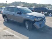 ✅ 2021 Volkswagen Atlas SE • VIN: 1V2HR2CA8MC566127 • Лот: 43166878. Опубликован ранее на IAAI с пробегом 88 602 миль. Бесплатный доступ к архиву аукционных продаж из США и подробный отчёт об истории автомобиля на DreamBid. Изображение 1.