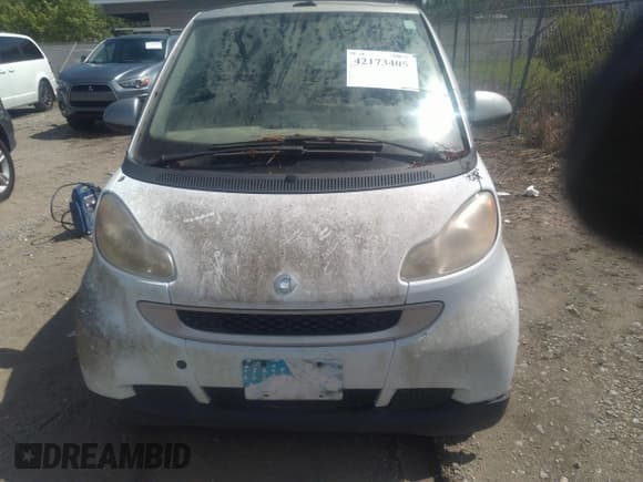 ✅ 2009 Smart fortwo Passion • VIN: WMEEK31X99K221919 • Lot: 42173405. Wystawiony na IAAI z przebiegiem Nie podano. Bezpłatny archiwum sprzedaży aukcyjnych z USA i szczegółowy raport historii pojazdu na DreamBid. Zdjęcie 6.