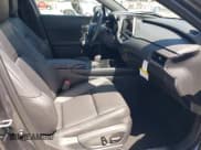 ✅ 2025 Lexus UX 300h • VIN: JTHYBJAH2S2011577 • Lot: 42036922. Wystawiony na IAAI z przebiegiem 1 868 mil. Bezpłatny archiwum sprzedaży aukcyjnych z USA i szczegółowy raport historii pojazdu na DreamBid. Zdjęcie 5.