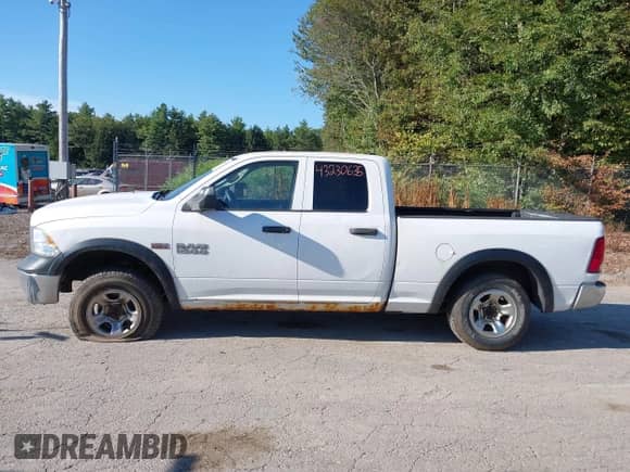 2015 Ram 1500 Express with VIN 1C6RR7FT1FS519568, listed as a IAAI auction lot 43230635 with 178,633 mi miles and . Bid and sale history available at DreamBid. Image 14.