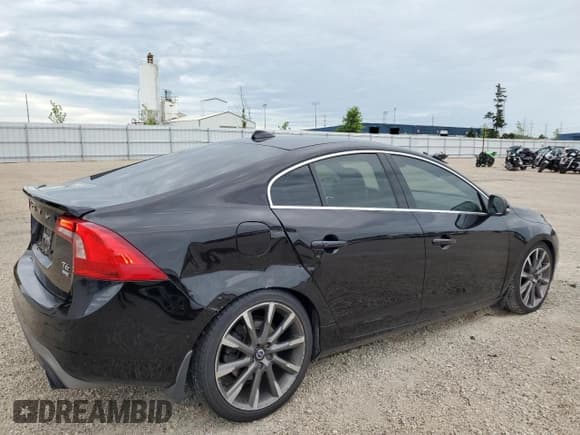 ✅ 2015 Volvo S60 • VIN: YV1902TL2F2368342 • Lot: 63053745. Listed on Copart with 72,095 mi. Free auction sales archive from the USA and detailed vehicle history report at DreamBid. Image 3.