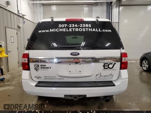 ✅ 2016 Ford Expedition XLT • VIN: 1FMJU1JT6GEF31140 • Lot: 65533035. Listed on Copart with 121,232 mi. Free auction sales archive from the USA and detailed vehicle history report at DreamBid. Image 6.