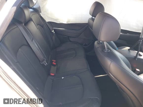 ✅ 2018 Hyundai Sonata SEL • VIN: 5NPE34AF3JH652445 • Lot: 43332202. Wystawiony na IAAI z przebiegiem 83 617 mil. Bezpłatny archiwum sprzedaży aukcyjnych z USA i szczegółowy raport historii pojazdu na DreamBid. Zdjęcie 8.