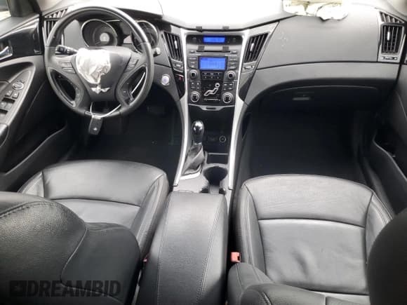 ✅ 2013 Hyundai Sonata SE • VIN: 5NPEC4AC4DH648981 • Lot: 87291975. Listed on Copart with 128,585 mi. Free auction sales archive from the USA and detailed vehicle history report at DreamBid. Image 8.