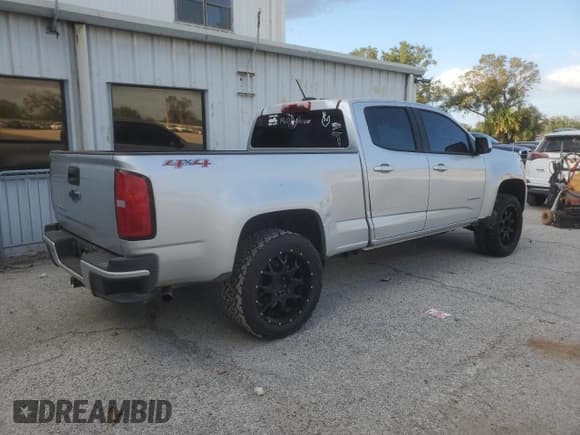 ✅ 2018 Chevrolet Colorado 4WD Work Truck • VIN: 1GCGTBEN2J1318820 • Лот: 75401694. Опубликован ранее на Copart с пробегом 67 679 миль. Бесплатный доступ к архиву аукционных продаж из США и подробный отчёт об истории автомобиля на DreamBid. Изображение 3.