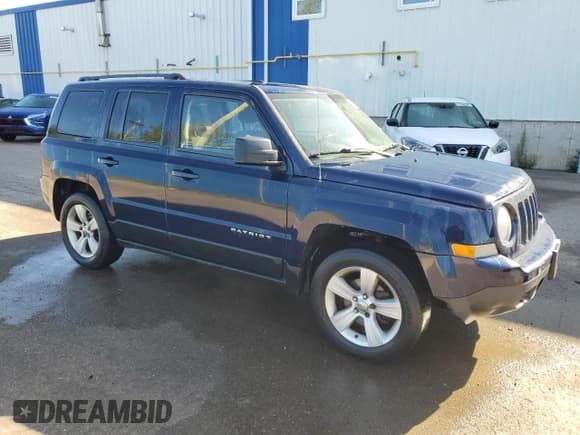 ✅ 2013 Jeep Patriot Sport • VIN: 1C4NJRAB1DD180448 • Лот: 67907055. Опубликован ранее на Copart с пробегом 261 032 миль. Бесплатный доступ к архиву аукционных продаж из США и подробный отчёт об истории автомобиля на DreamBid. Изображение 4.