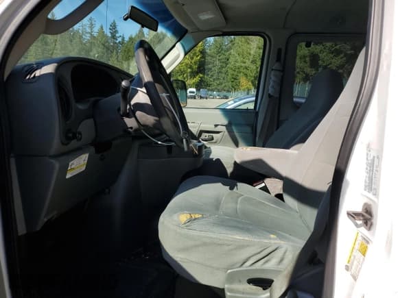 ✅ 2007 Ford Econoline Passenger XL • VIN: 1FBNE31L47DA87295 • Lot: 85764715. Wystawiony na Copart z przebiegiem 211 266 mil. Bezpłatny archiwum sprzedaży aukcyjnych z USA i szczegółowy raport historii pojazdu na DreamBid. Zdjęcie 7.