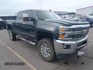 ✅ 2018 Chevrolet Silverado 2500HD LTZ • VIN: 1GC1KWEY4JF226332 • Lot: 43005336. Wystawiony na IAAI z przebiegiem 152 532 mil. Bezpłatny archiwum sprzedaży aukcyjnych z USA i szczegółowy raport historii pojazdu na DreamBid. Zdjęcie 1.