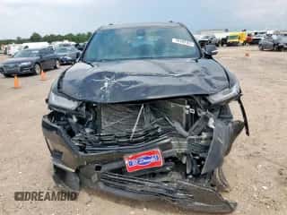 2023 Chevrolet Traverse RS z VIN 1GNERJKW9PJ337233, wystawiony jako Copart lot #70190105 z przebiegiem 27 884 mil mil oraz Szkoda całkowita • Salvage title. Historia ofert i sprzedaży dostępna na DreamBid. Obrazek 5.